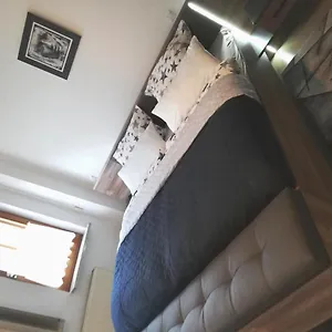  Apartment Hello