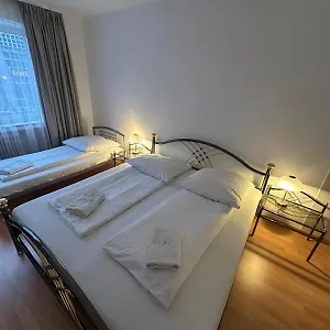 Hotel-pension Asta Munich