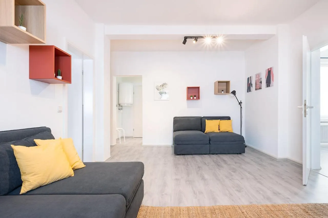 2 Bedroom Top Floor Apartment Direct On Marienplatz Munich