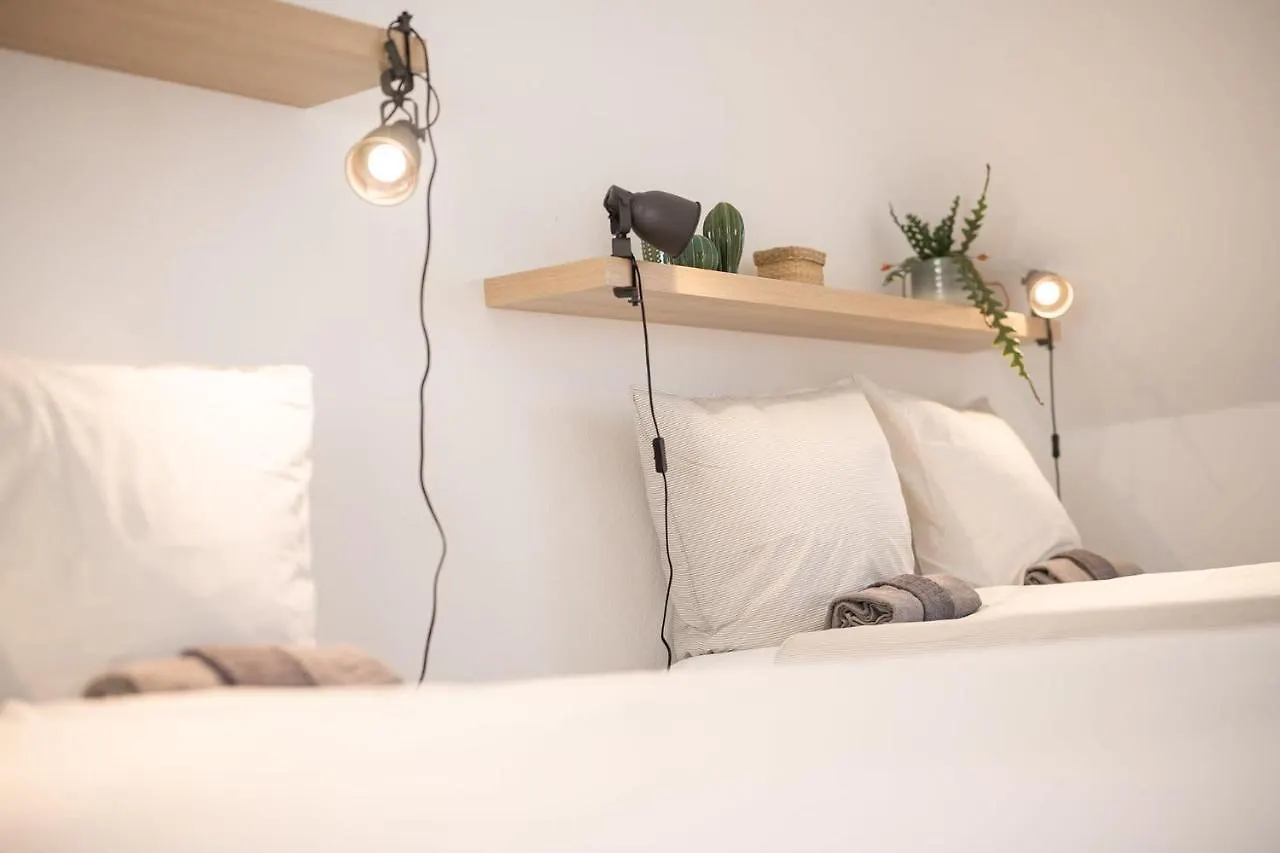2 Bedroom Top Floor Apartment Direct On Marienplatz Munich